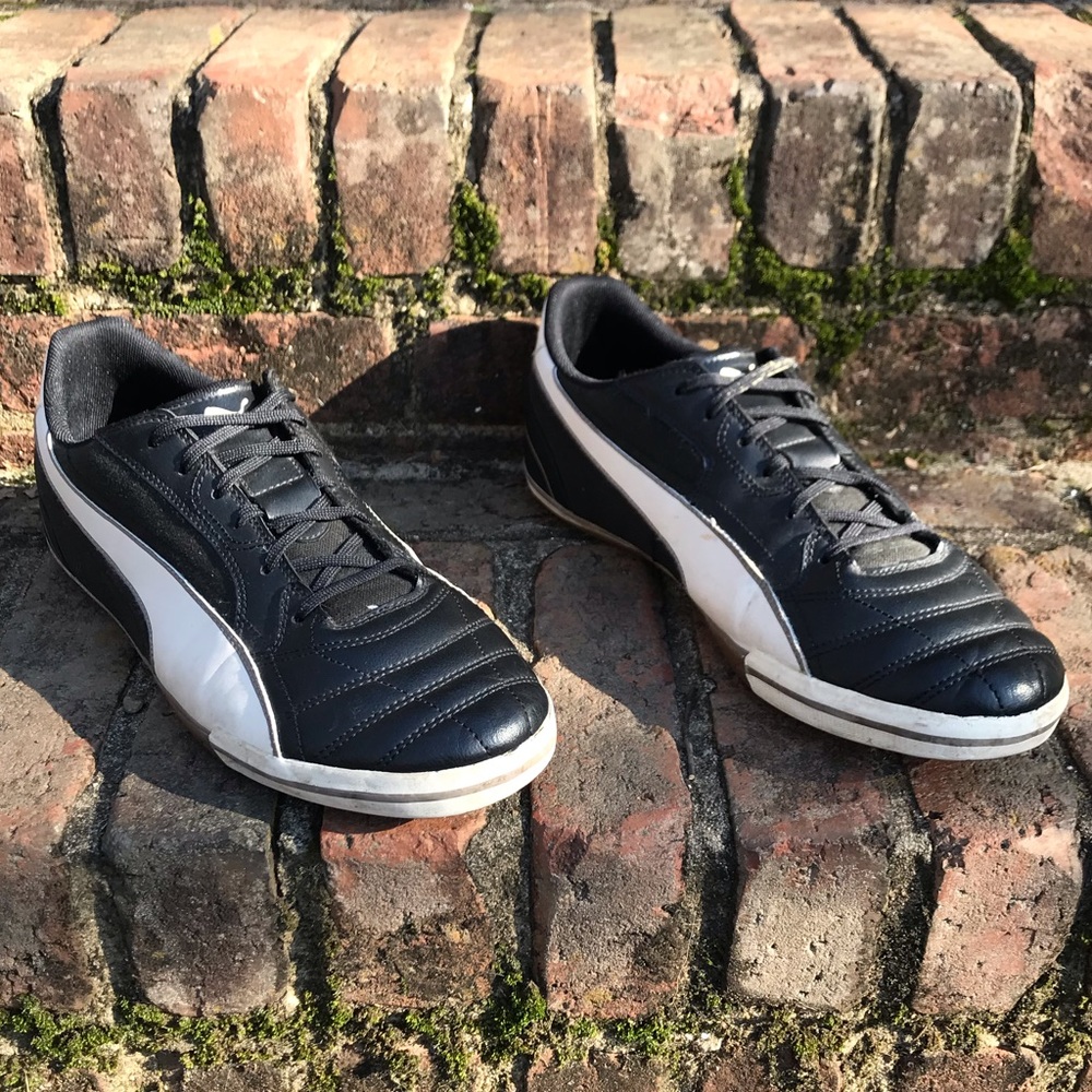 Puma Sneakers
